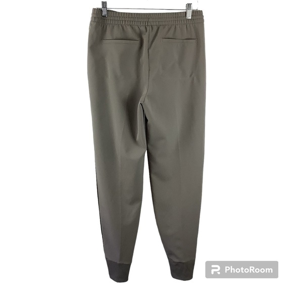 Athleta Gray Endeavor Jogger Pants - Picture 3 of 10